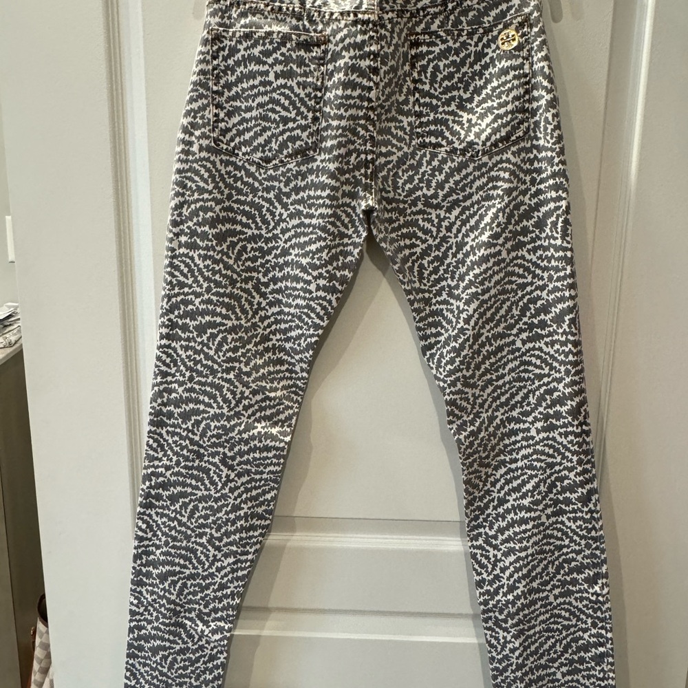 Gray/White print denim